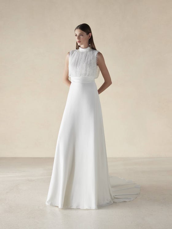 Simple Wedding Dresses for Sophisticated Elegance