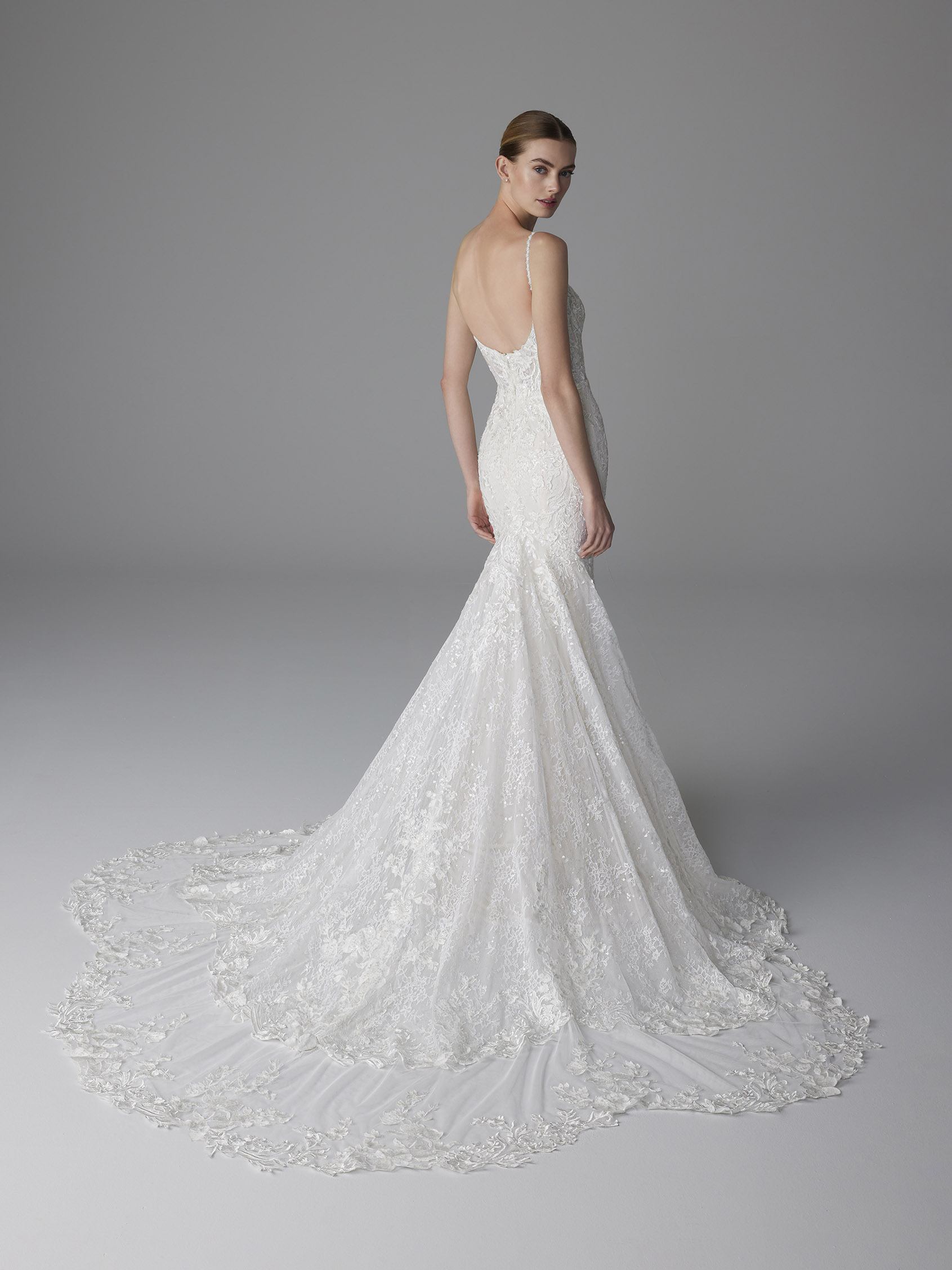 San Salvador Tienda De Novias En El Centro SEVILLA