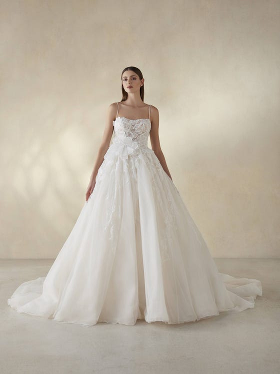 Elegant Wedding Dresses in Timeless Silhouettes