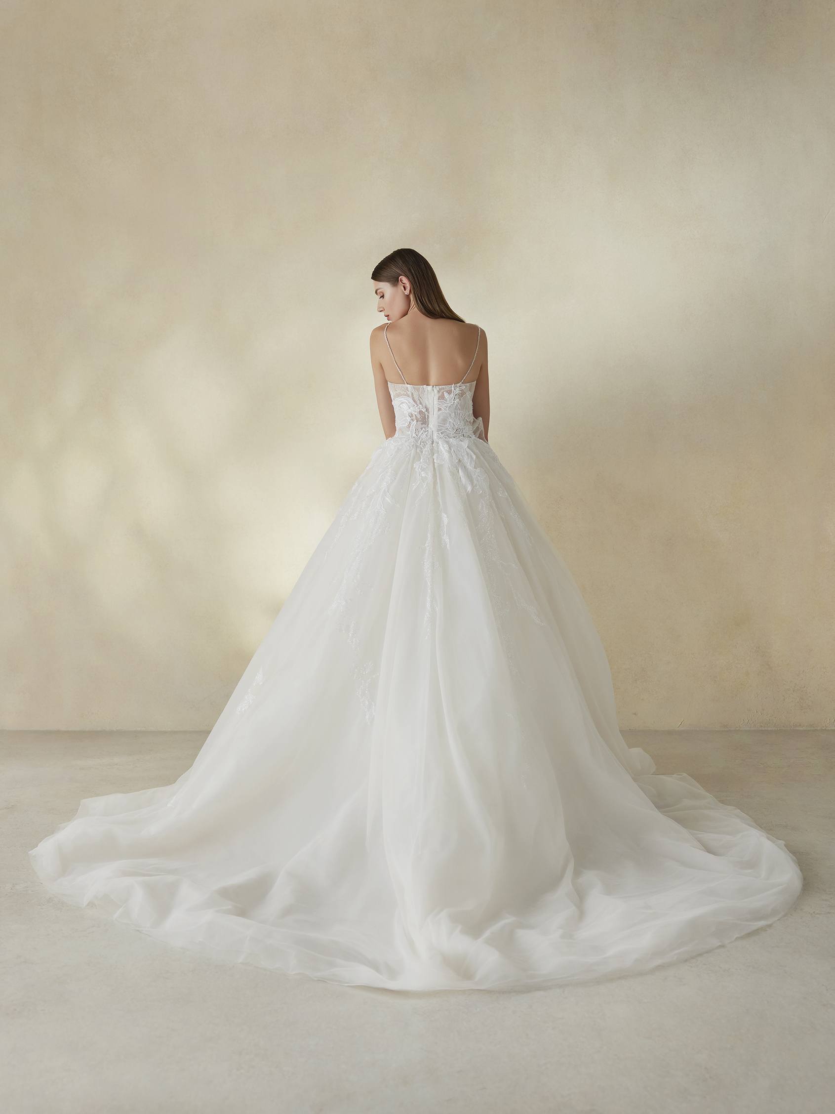 Elegant Wedding Dresses & Sleek Gowns | Online Bridal Shop – Olivia Bottega