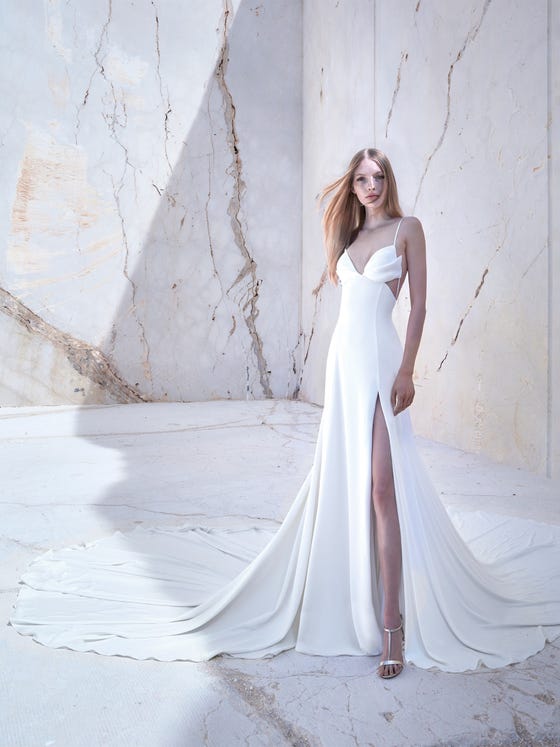 2024 Brides: You'll Want to See These Trending Wedding Dresses