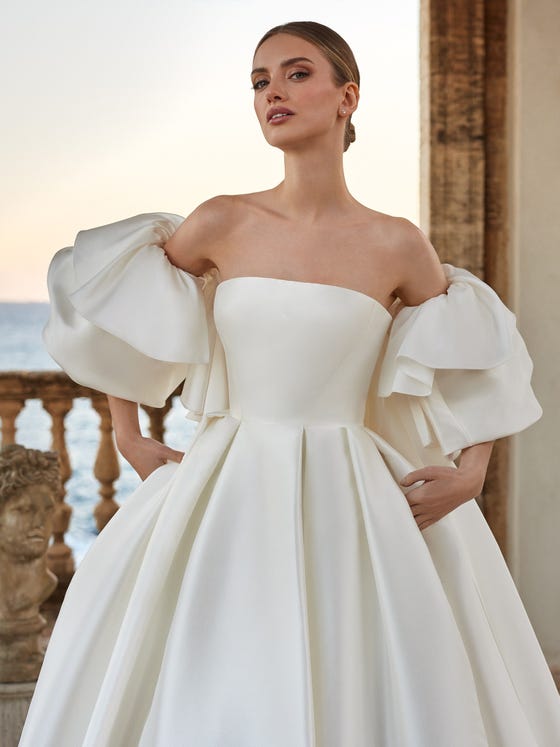 AVONIA / Pronovias Wedding Dress - La Boda Bridal I Contemporary Bridal  Boutique