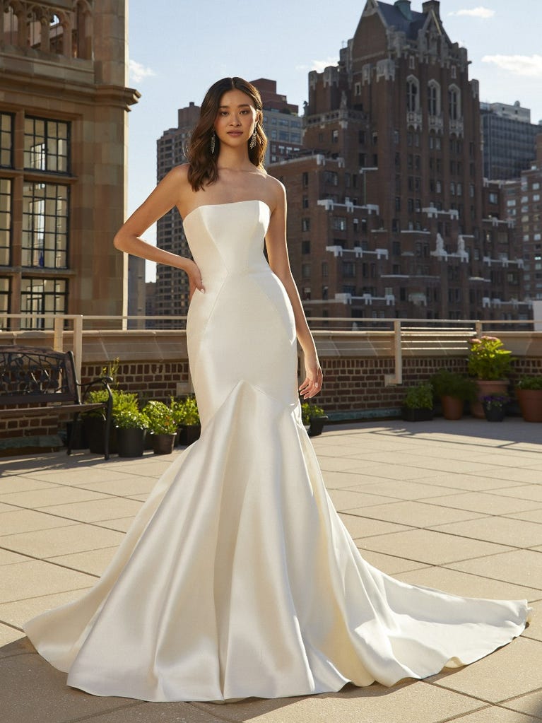Strapless mermaid wedding dress with open back
