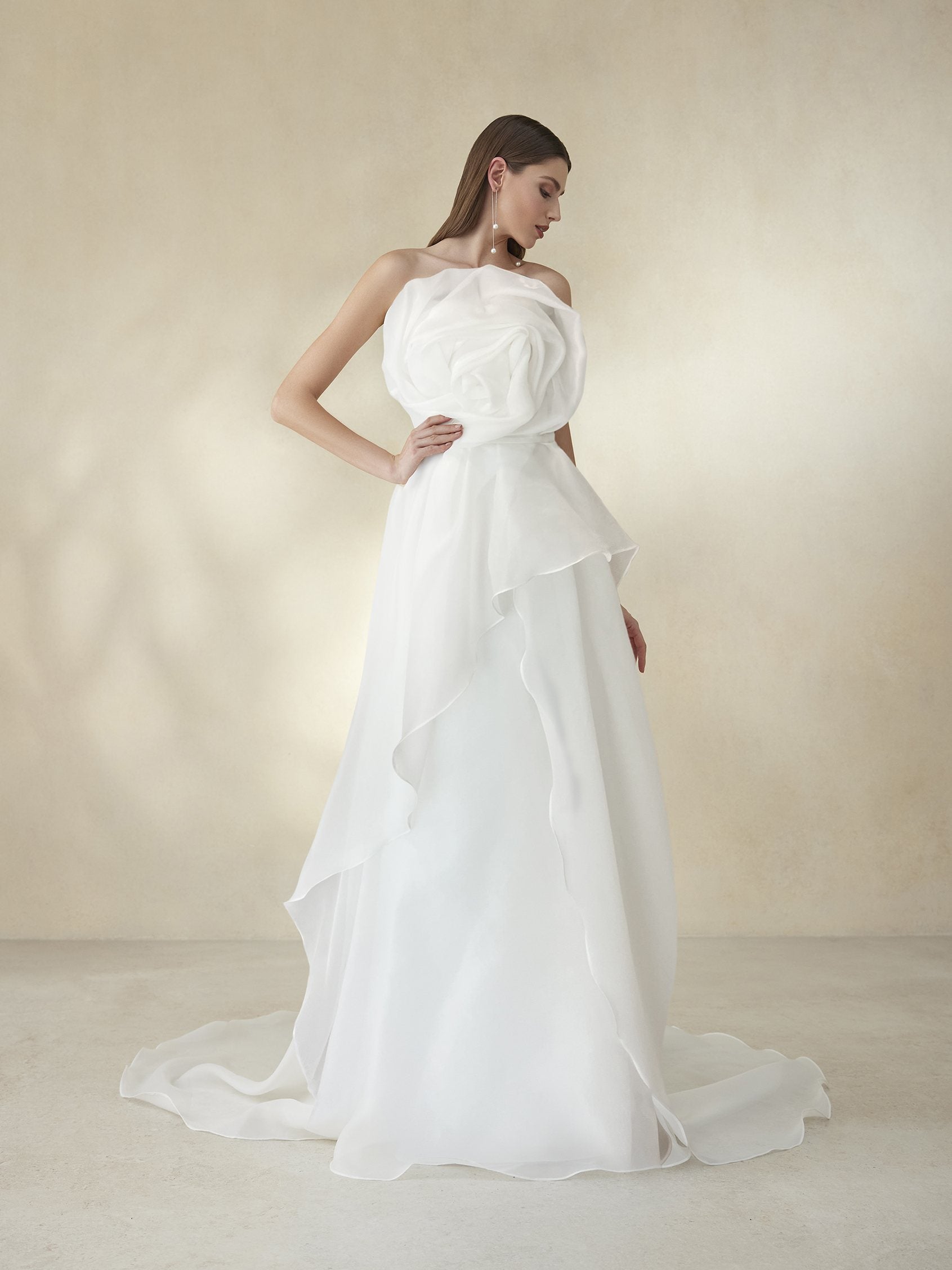 20 Elegant Simple Wedding Dresses