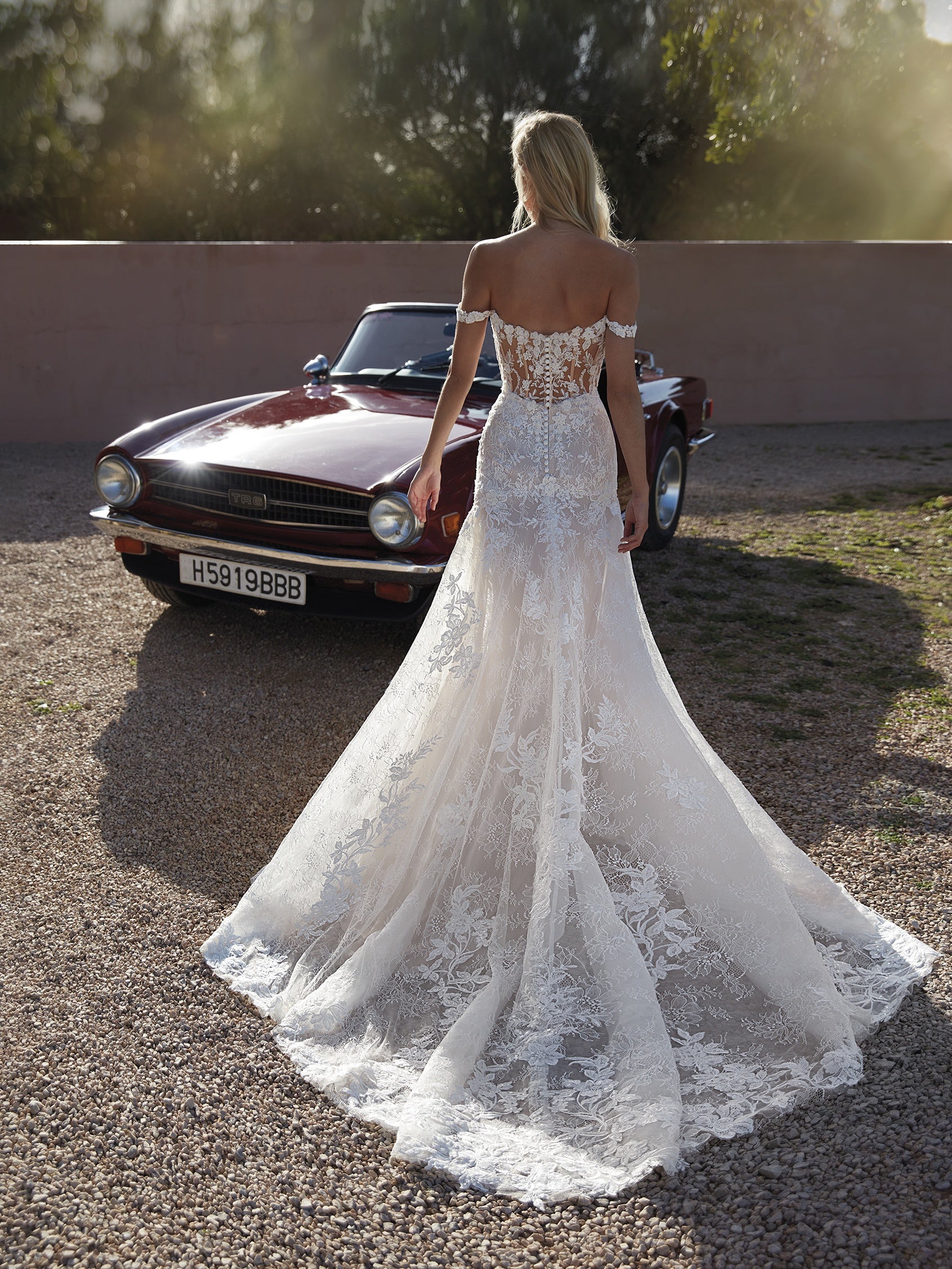 Pronovias jordan clearance