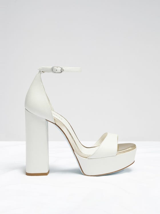 Bridal Shoes for Wedding | Pronovias