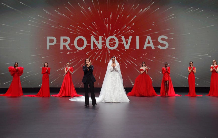 2021 Fashion show - Pronovias