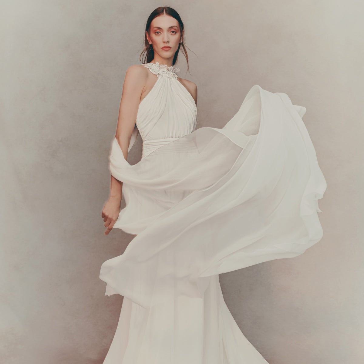 Le col américain : pour qui, comment le porter et l’accessoiriser