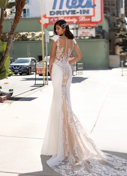 Mermaid wedding dress with V-neck and tattoo-effect back in crepe