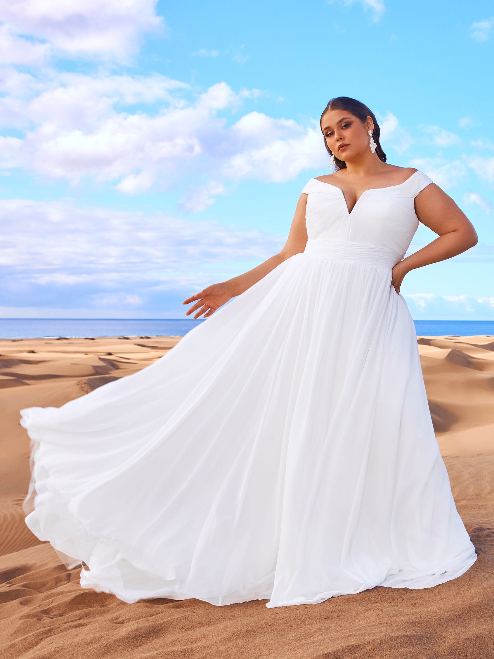 Effortless Elopement Wedding Dresses | David's Bridal Blog