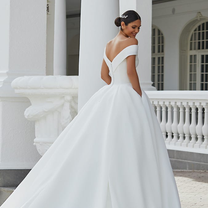 Pronovias Leading Global Luxury Bridal Brand
