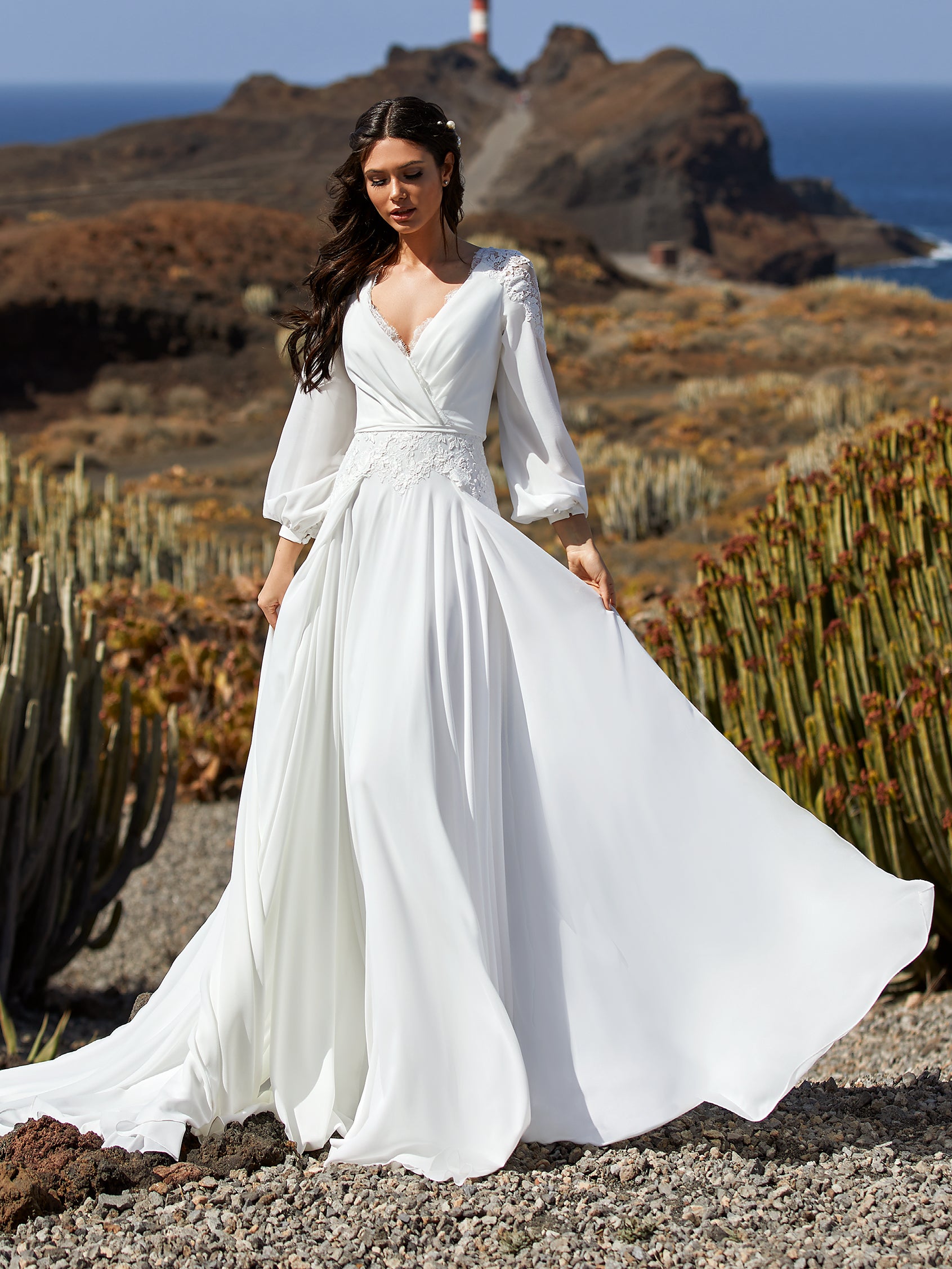 microscopio apodo Tercero Estás planeando una boda en la playa? Aquí encontrarás desde estilos de boda  boho hasta vestidos de novia ligeros, la inspiración que buscas para  ceremonias junto al mar.